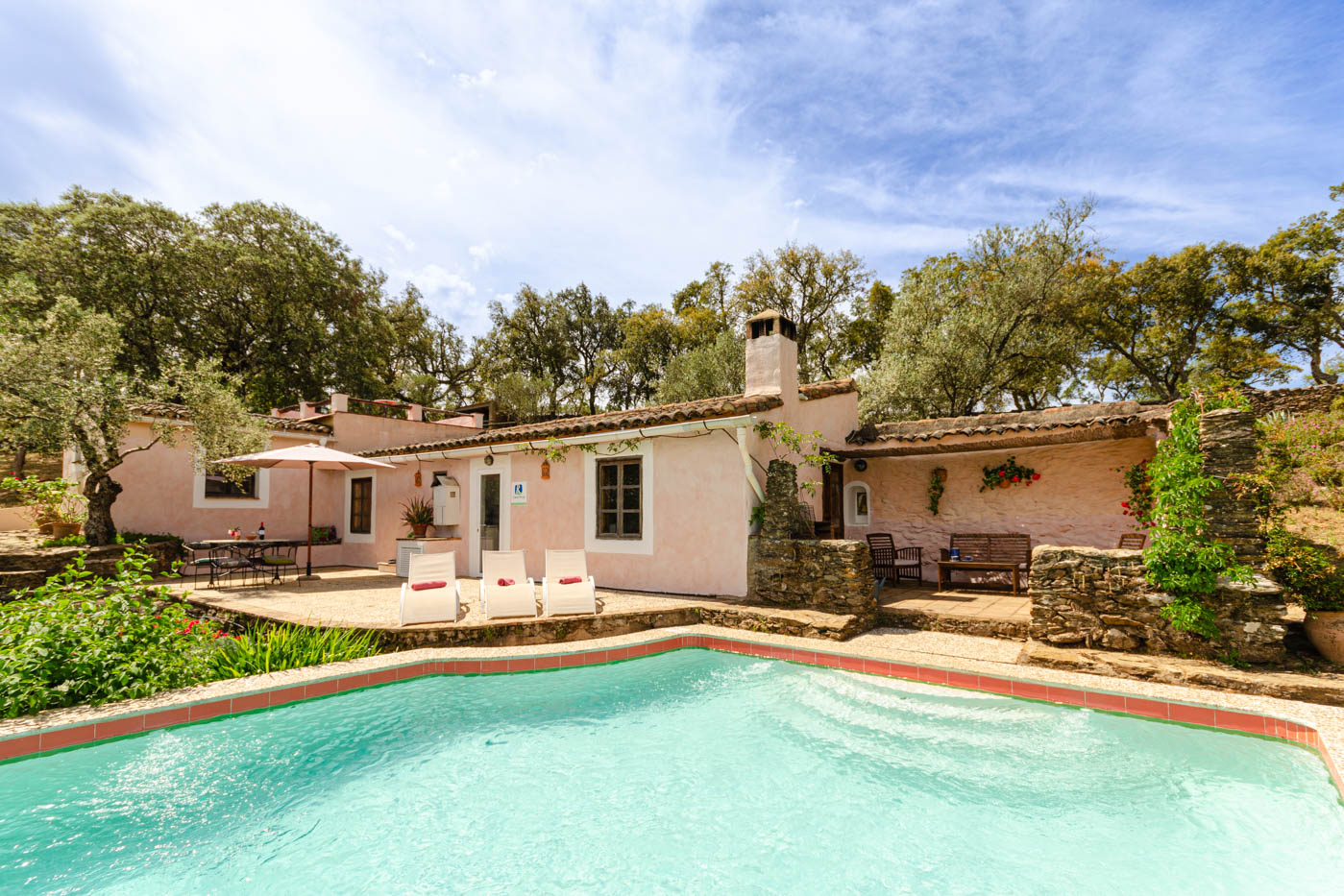 Tu rústica casa rural está rodeada de naturaleza